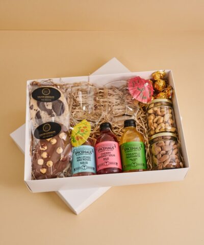 Cocktails & Chocolates מארז קוקטיילים ושוקולדים